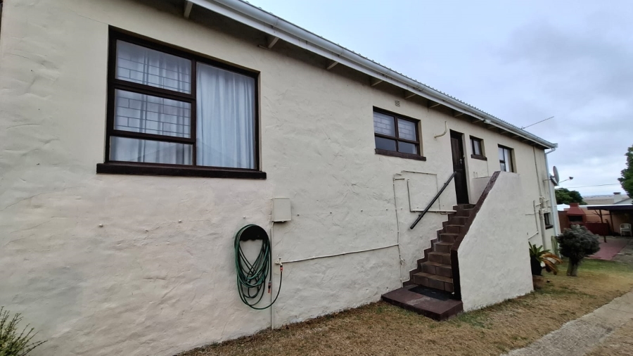 5 Bedroom Property for Sale in Witsand Western Cape